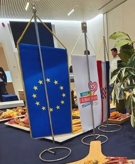 Durmax Escalion example